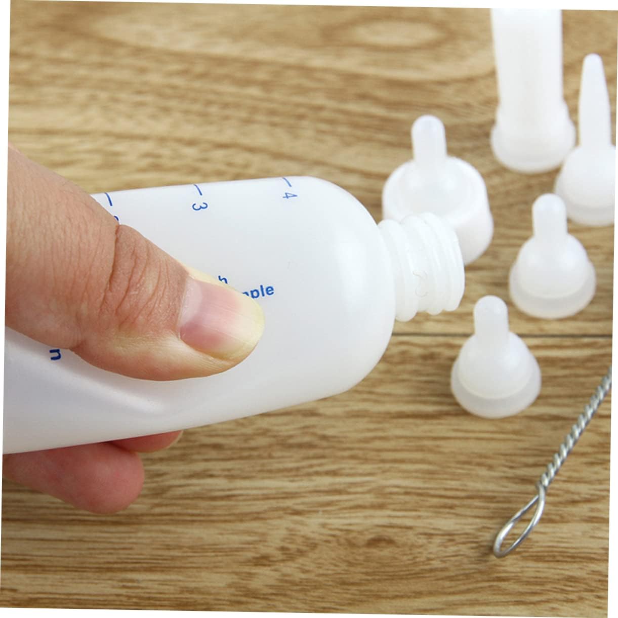 2pcs Pet Nursing Bottle Kit for Kittens and Puppies Food Grade Materials Easy to Bottle Cleaning Brush for Feeding Newborn Small Animals - Image 2