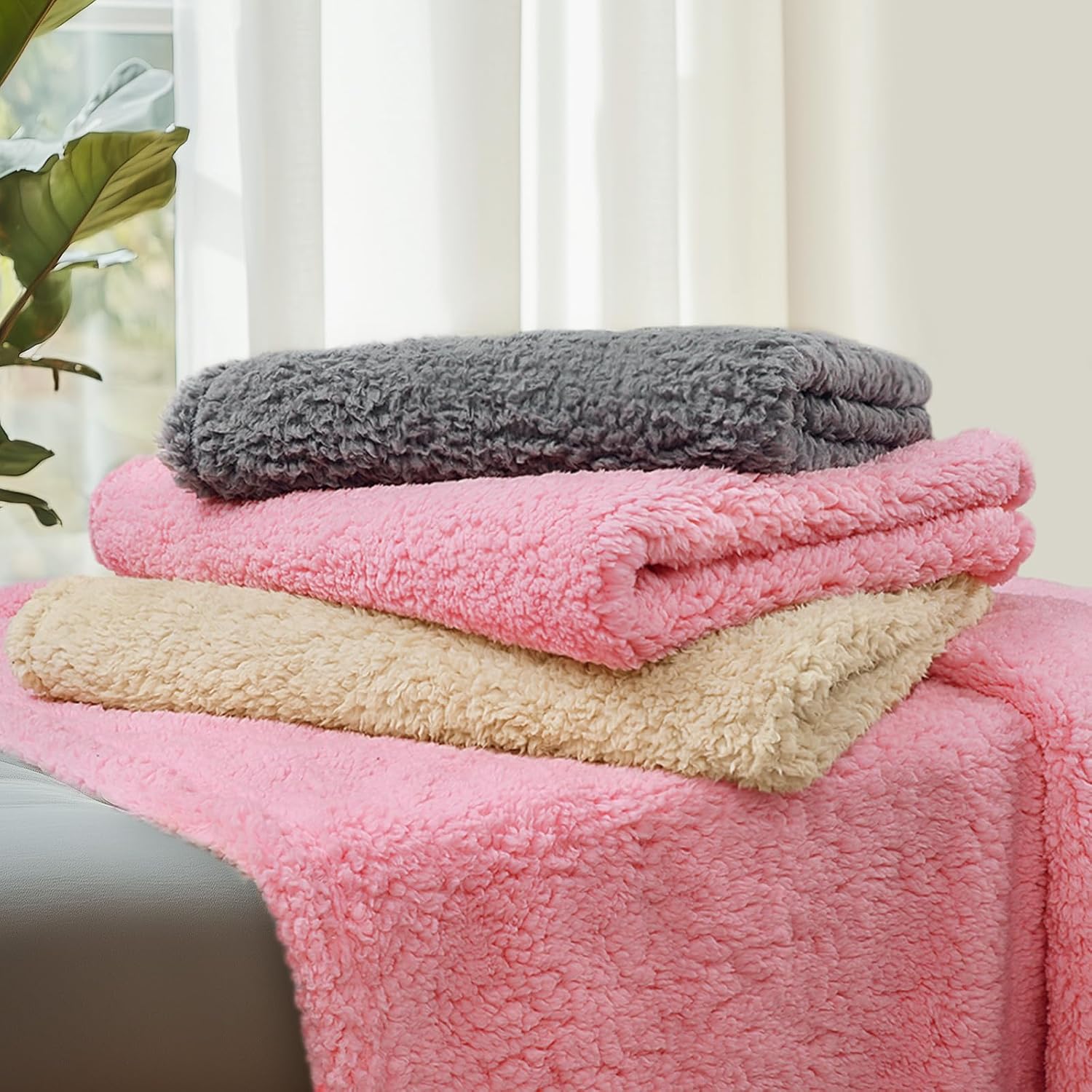 Luciphia Waterproof Pet Blanket for Medium Large Dogs Soft Cat Sherpa Calming Thick Cover Leakproof Cozy Puppy Sofa Bed Car Couch Protector(Beige,41x31 inches) - Image 7