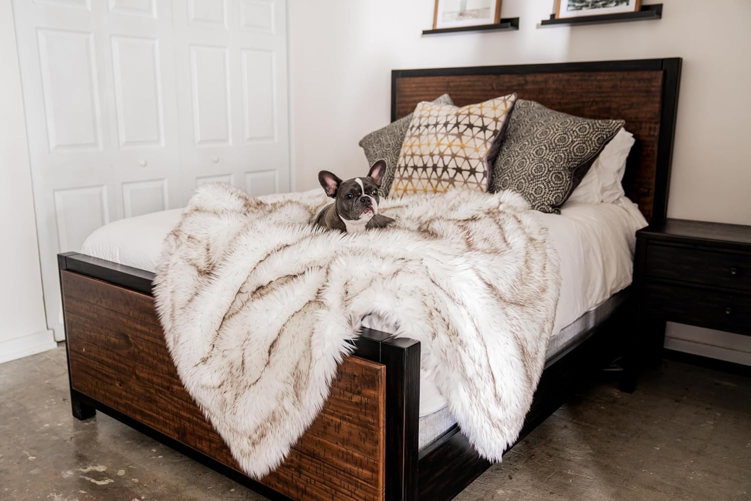 PupProtector Waterproof Throw Blanket for Dogs and Cats, Pet Blanket Cover for Couches, Sofas, Beds, Car Seats, Furniture, Calming Soft Faux Fur, White with Brown Accents, Original (60" L x 50" W) - Image 4