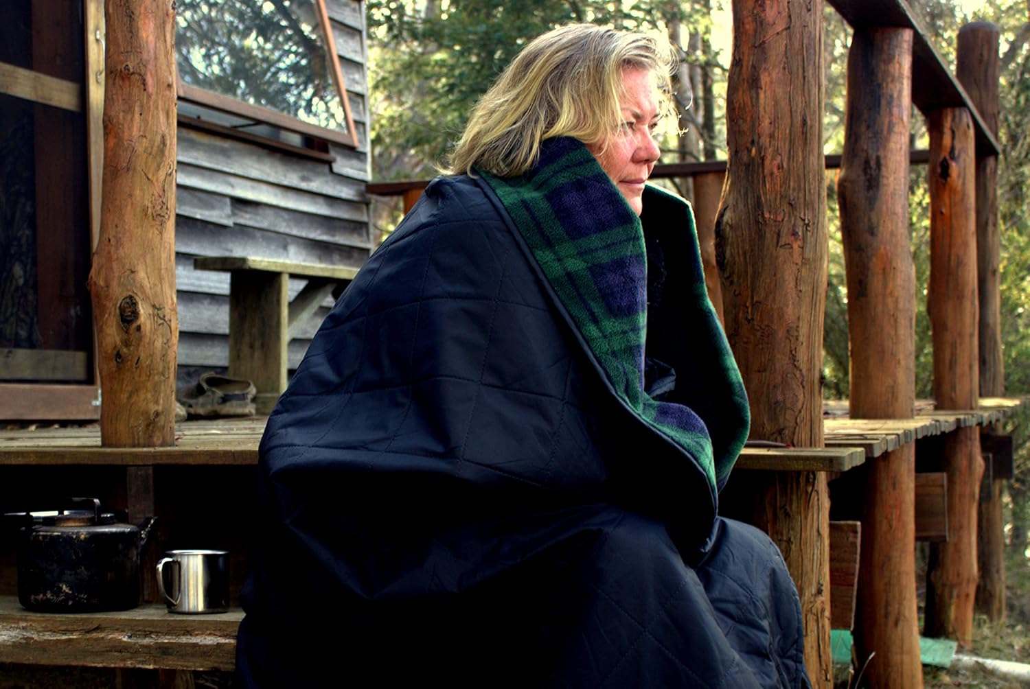 DOWN UNDER OUTDOORS Large Waterproof Windproof Extra Thick 350 GSM Quilted Fleece, or Sherpa Stadium Blanket - Image 6